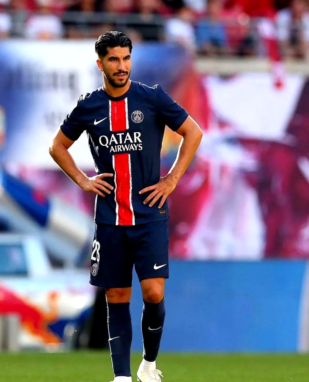 西甲今晚再迎强敌，曼城调整名单，主帅态度——压力陡增，年轻球员得到机会的简单介绍